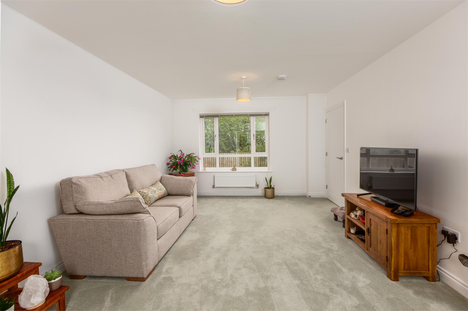 Maes Gwdig, Burry Port, SA16 0TG